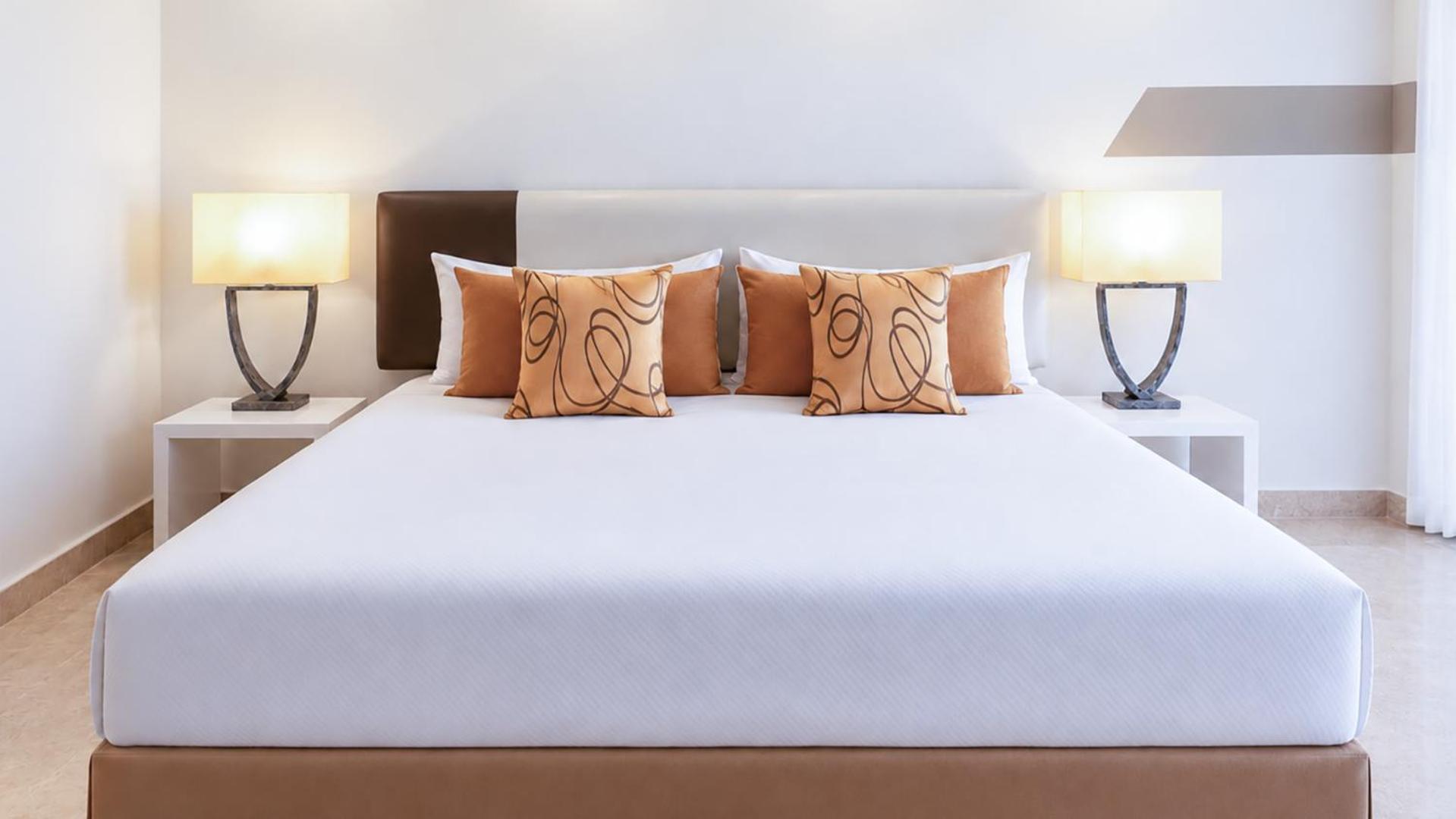 Grand Standard Room